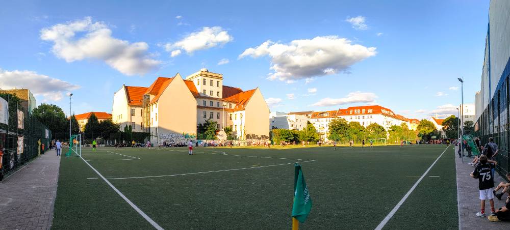 Tesch-Sportplatz: SG Rotation Prenzlauer Berg – SV Buchholz