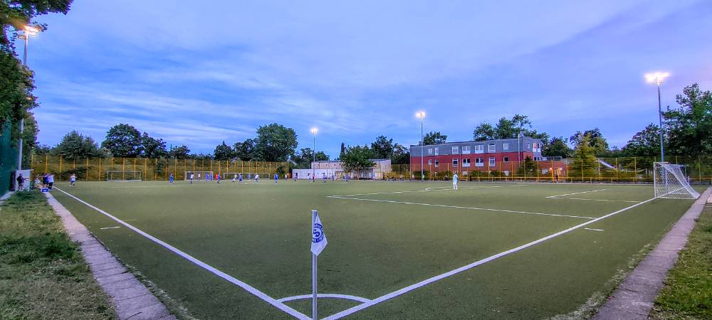 Sportplatz Spandauer Straße: SG Blau-Weiß Friedrichshain II – SC Staaken III