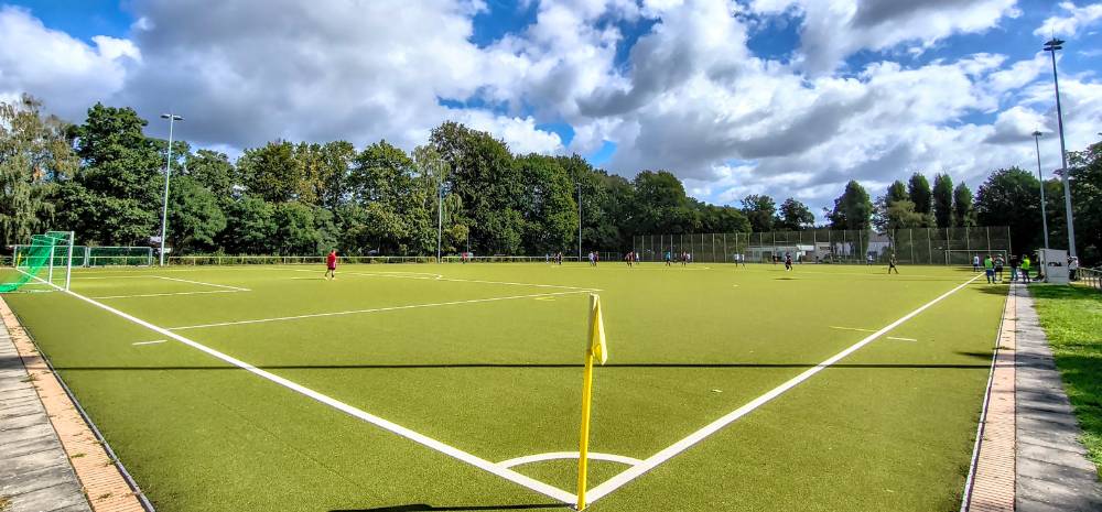 Sportplatz Werderstraße: Biber SC Spandau – SG Blau-Weiß Friedrichshain