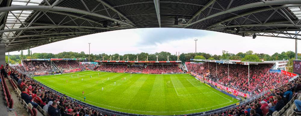 Stadion der Freundschaft: FC Energie Cottbus – FC St. Pauli