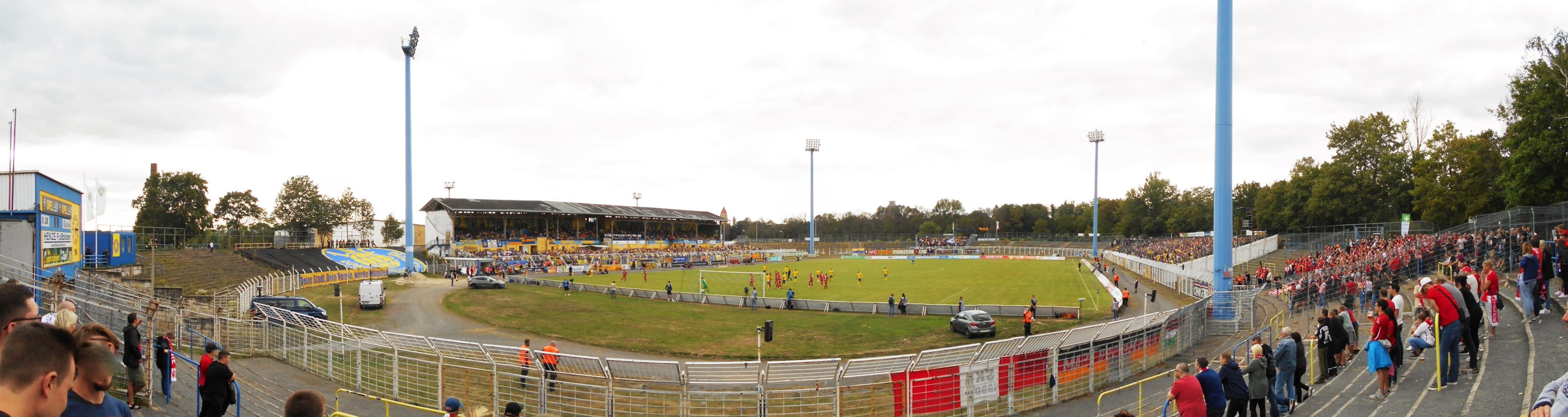 Bruno-Plache-Stadion: 1. FC Lokomotive Leipzig – FC Energie Cottbus