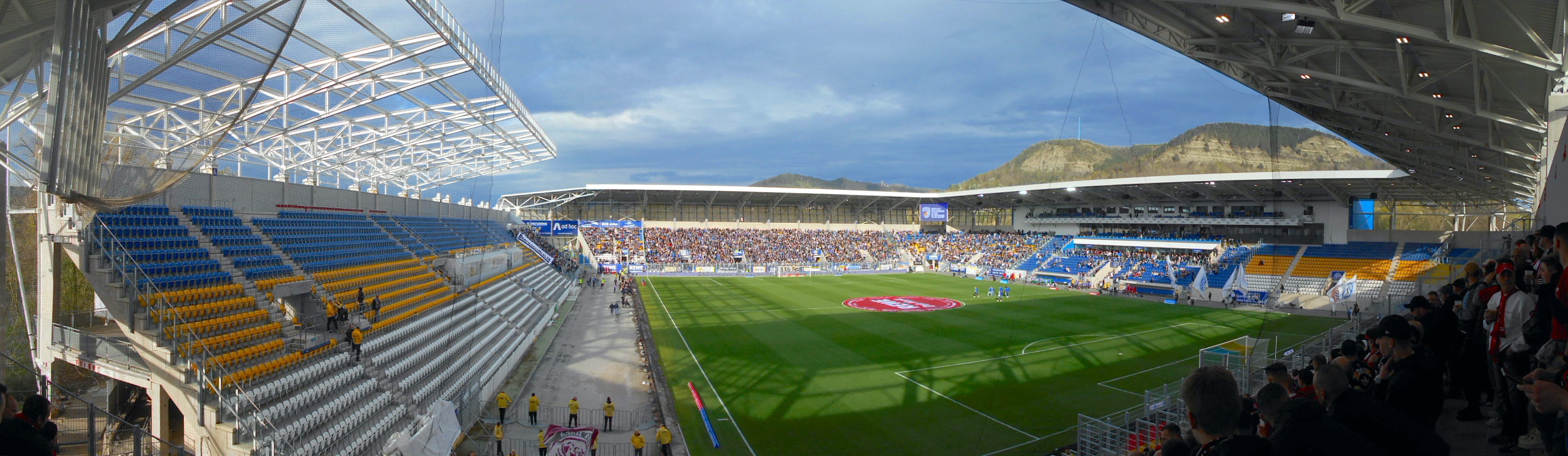 Ernst-Abbe-Sportfeld: FC Carl Zeiss Jena – FC Energie Cottbus
