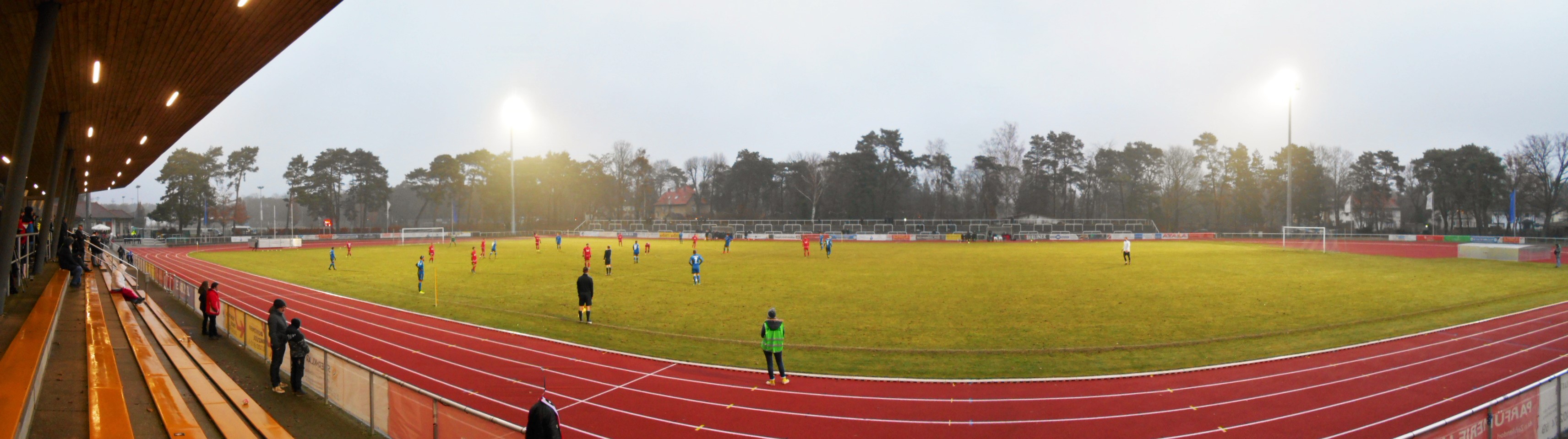 Ernst-Reuter-Sportfeld: FC Hertha 03 Zehlendorf – FC Energie Cottbus