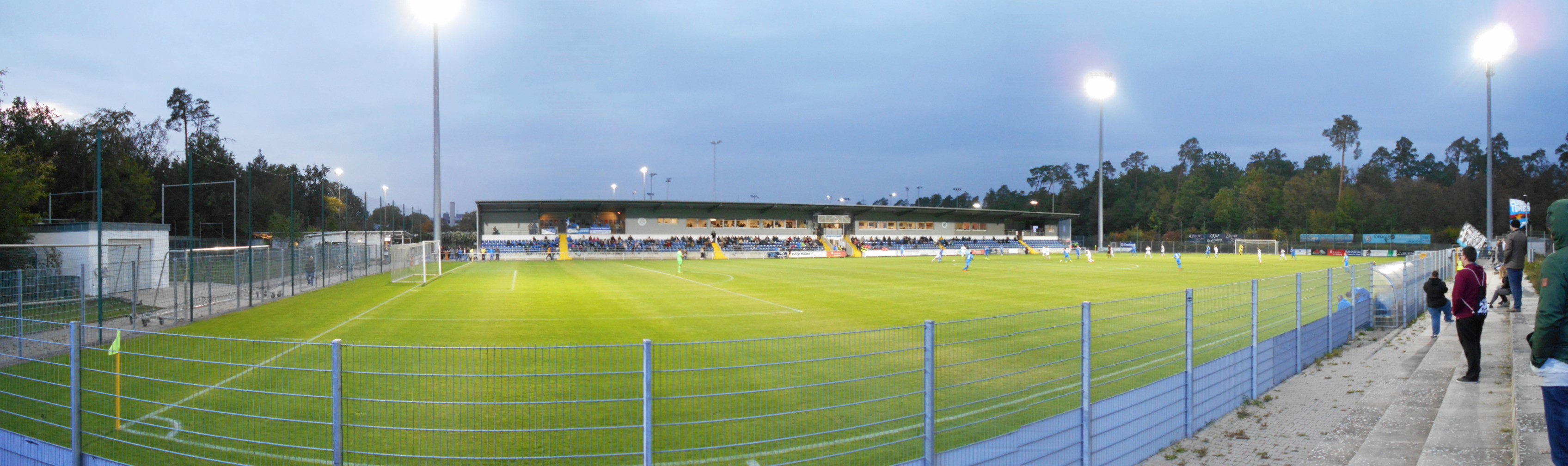 FC-Astoria-Stadion im Dietmar-Hopp-Sportpark: FC-Astoria Walldorf – FSV Frankfurt