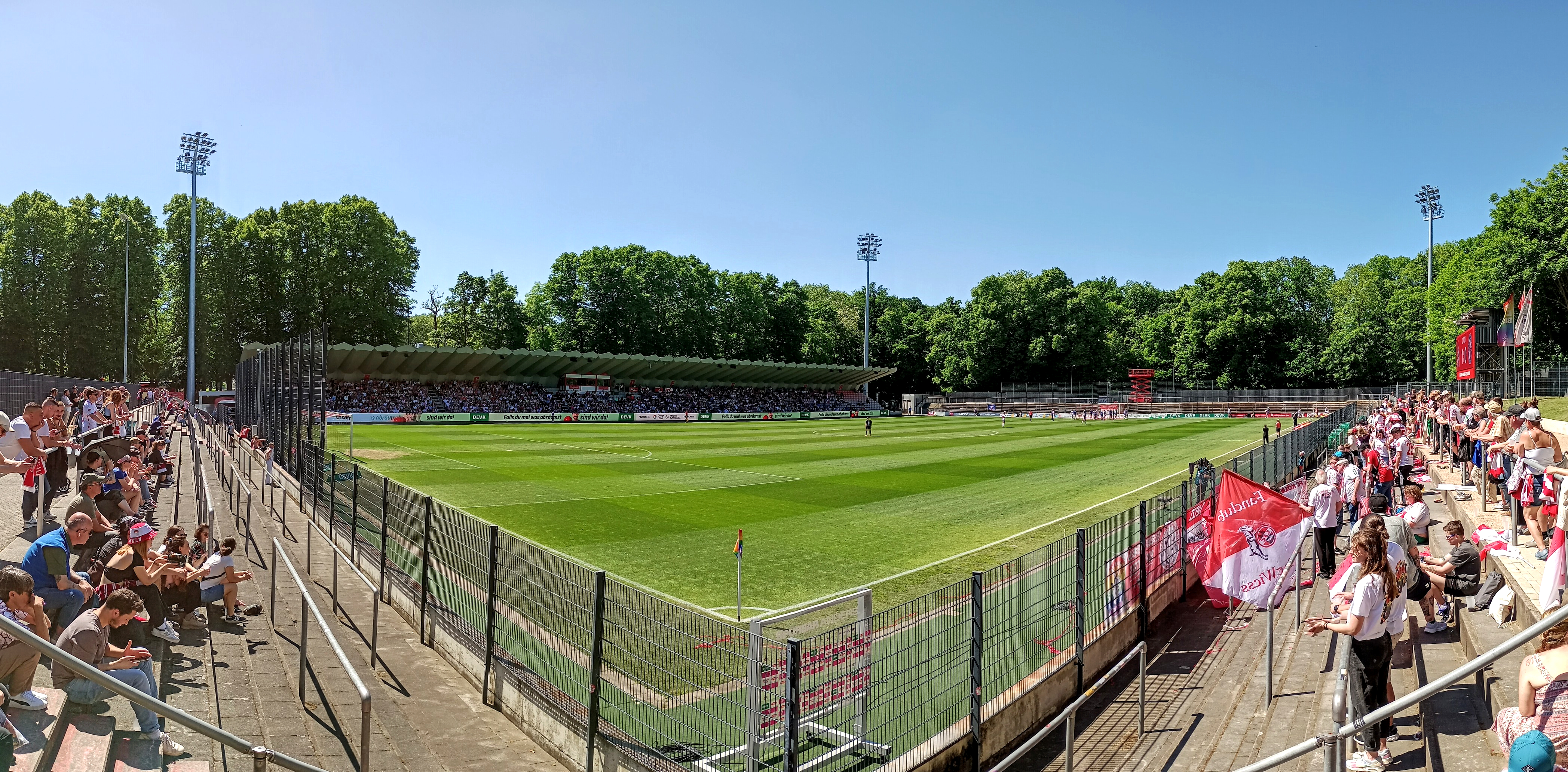 Franz-Kremer-Stadion: 1. FC Köln – 1. FFC Turbine Potsdam