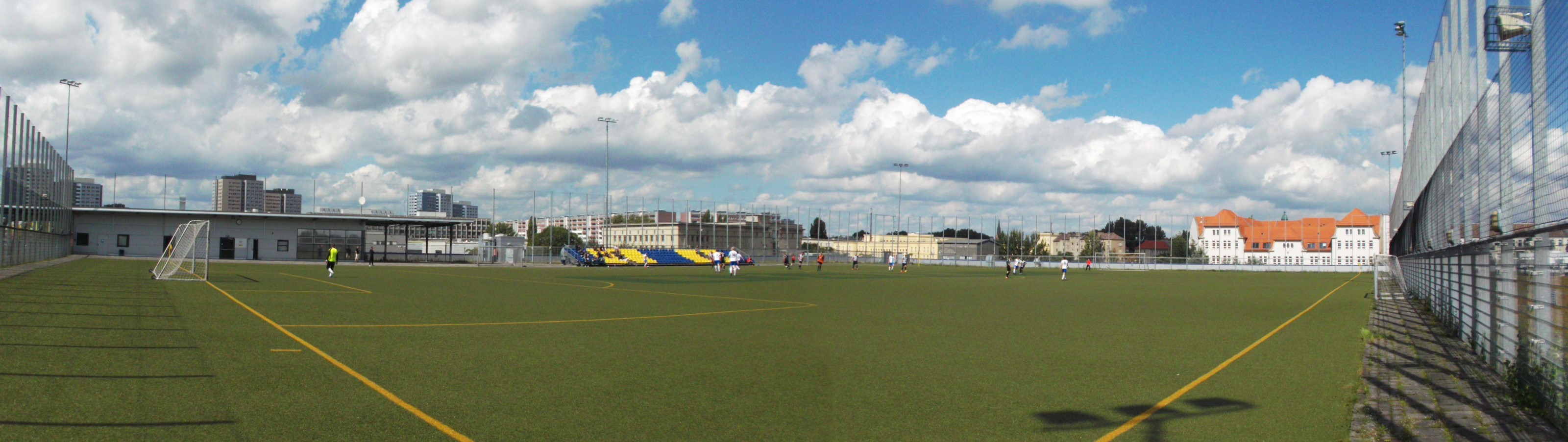 Fußballhimmel: SG Blau-Weiß Friedrichshain – FC Spandau 06 II