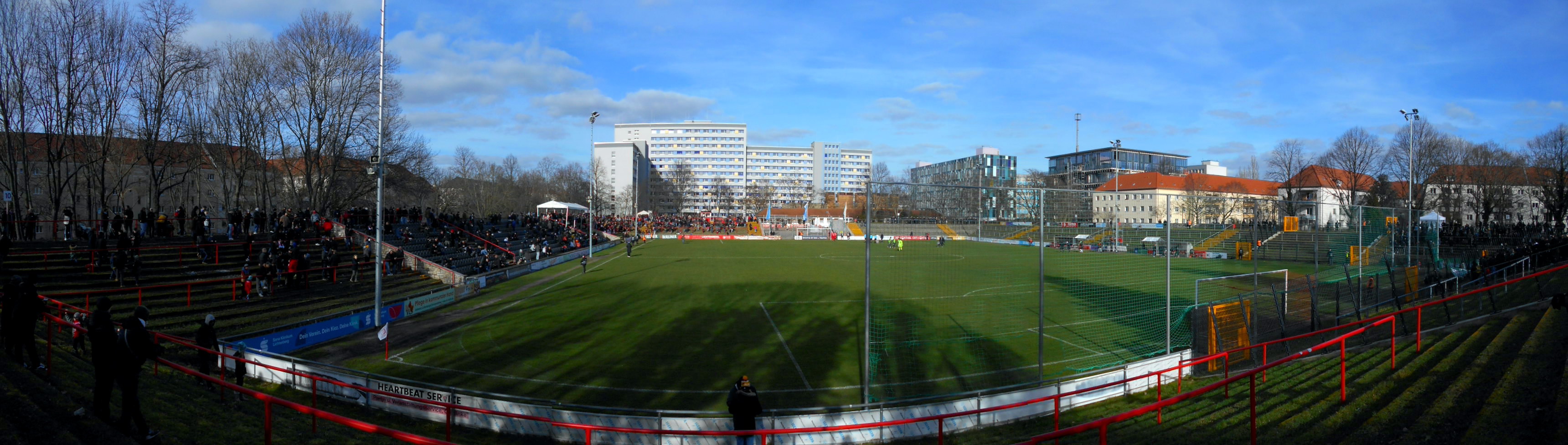 Hans-Zoschke-Stadion: SV Lichtenberg 47 – BSG Chemie Leipzig