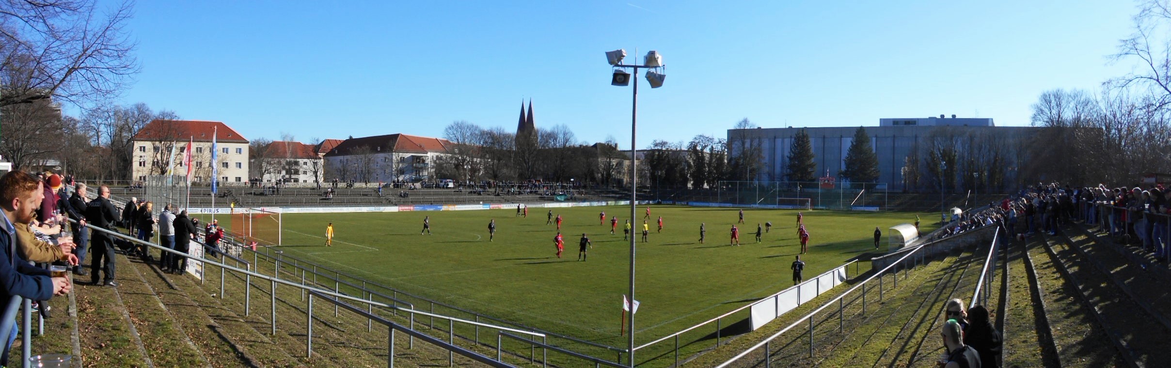 Hans-Zoschke-Stadion: SV Lichtenberg 47 – BSG Chemie Leipzig