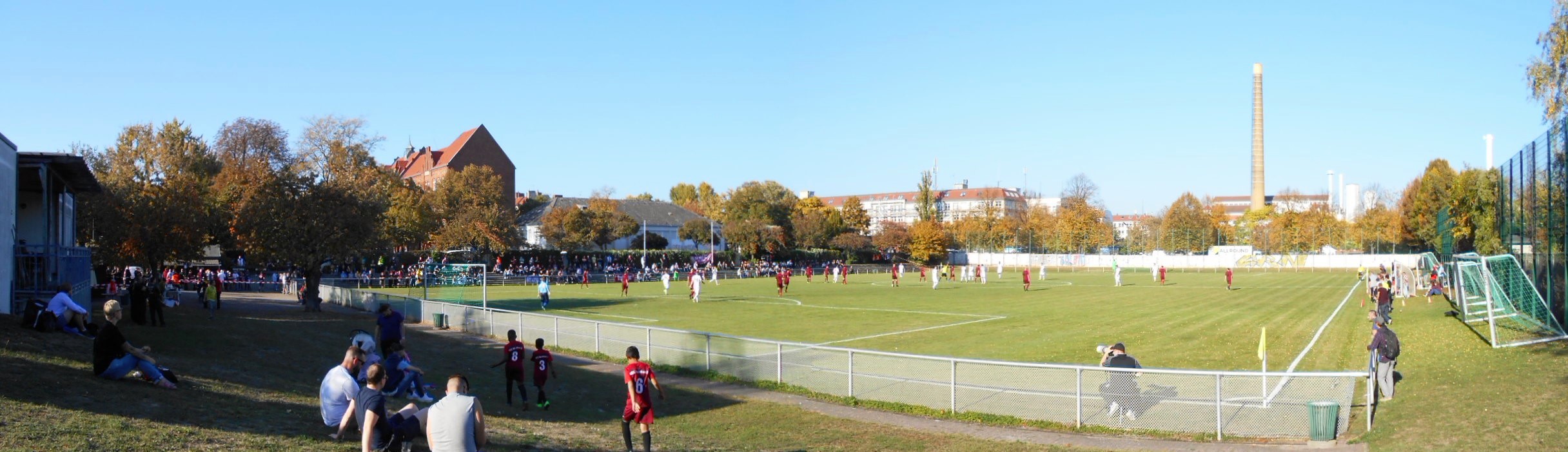 Hertzbergplatz: Neuköllner SC Marathon 02 – Berliner FC Dynamo