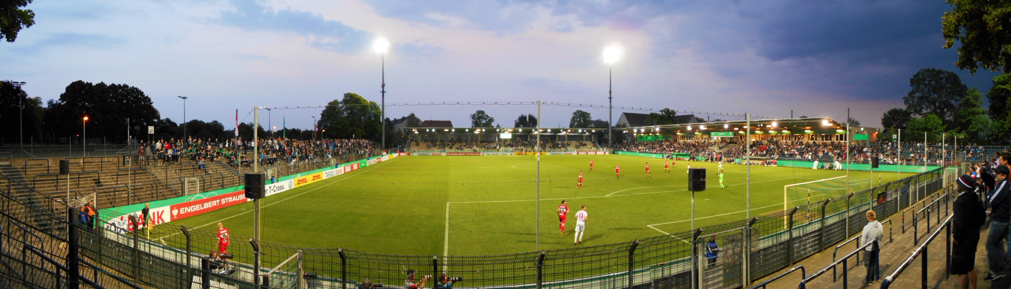 Karl-Liebknecht-Stadion: RB Leipzig – VfB Stuttgart