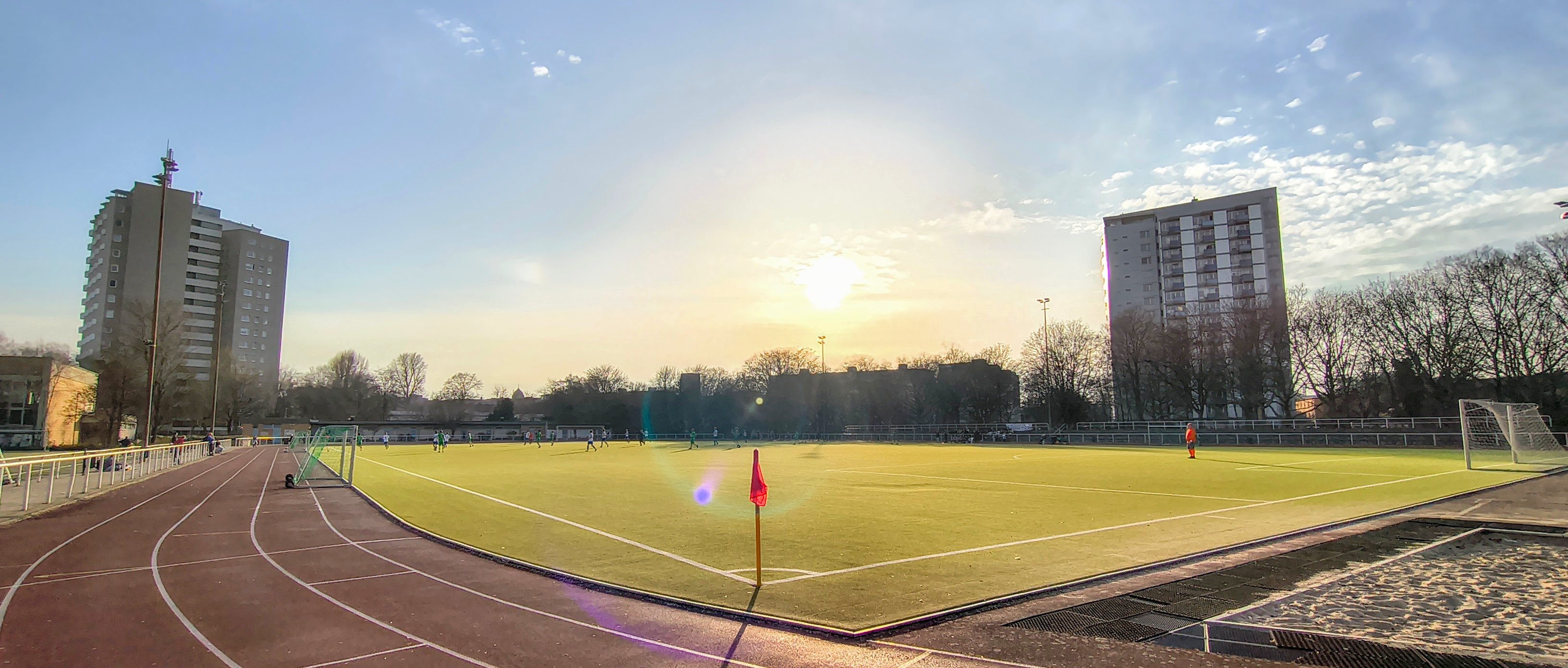 Lobecksportplatz: SG Blau-Weiß Friedrichshain II – Charlottenburger SV Afrisko