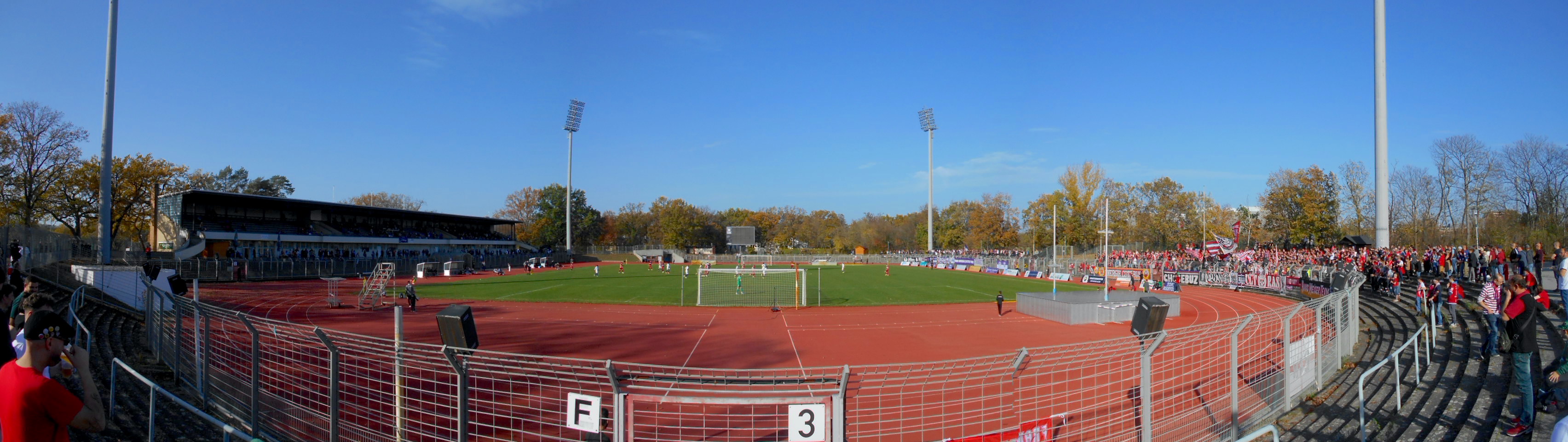 Mommsenstadion: Tennis Borussia Berlin – FC Energie Cottbus