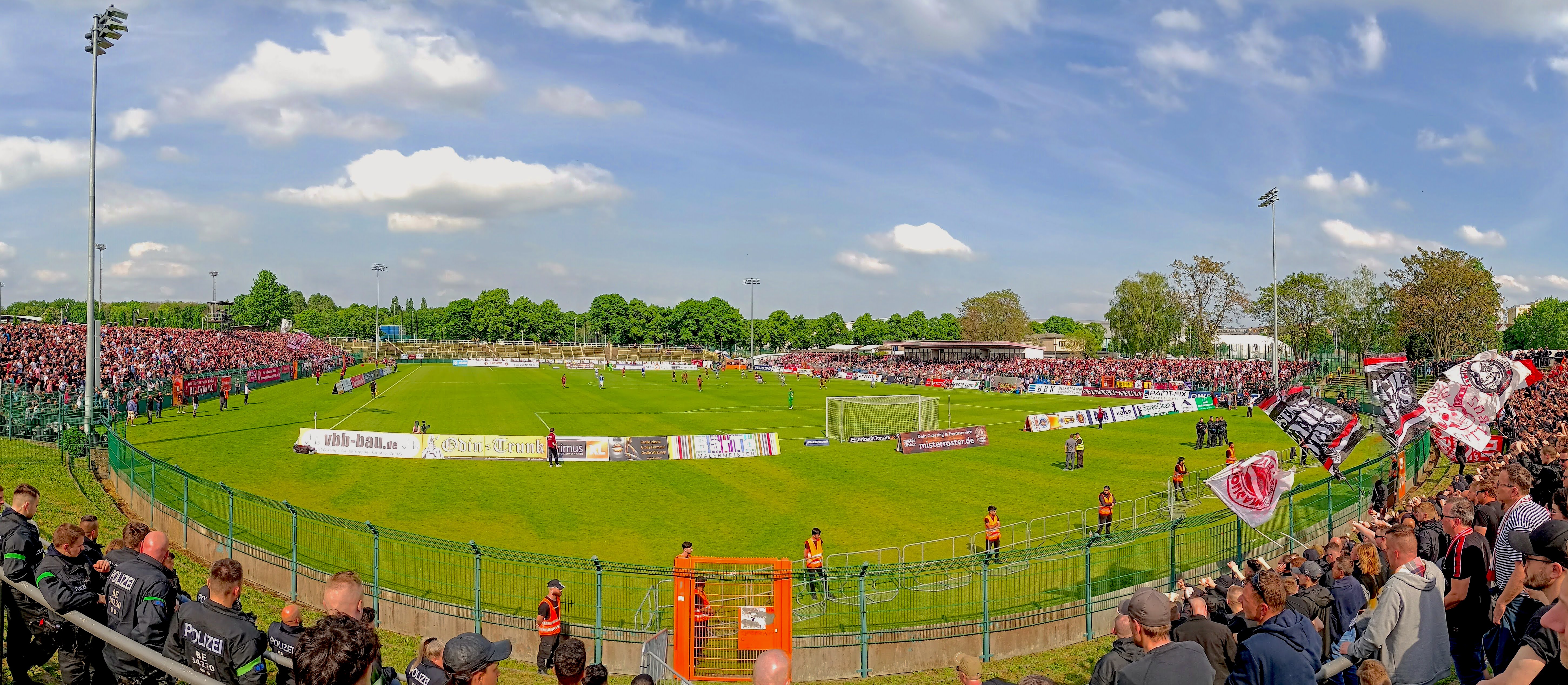 Sportforum: Berliner FC Dynamo – FC Energie Cottbus