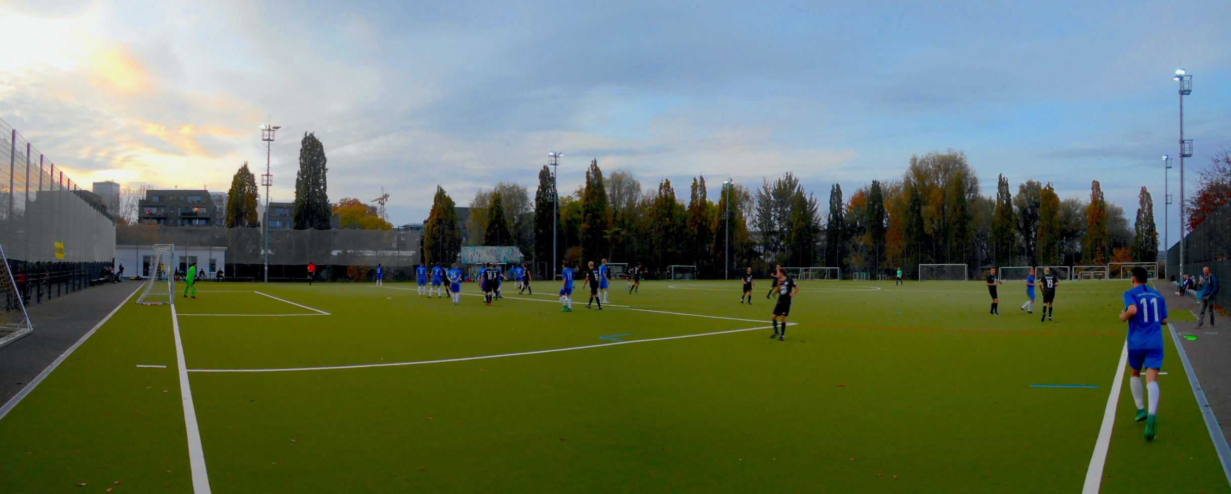 Sportplatz Alt-Stralau: SG Blau-Weiß Friedrichshain II – Pfeffersport II