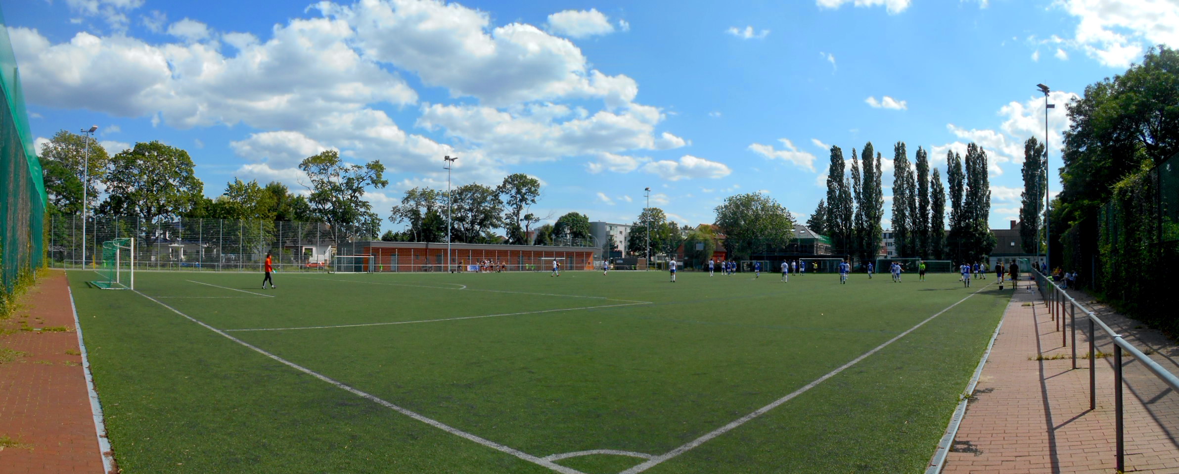 Sportplatz Buchhorster Straße: VfB Einheit zu Pankow – SG Blau-Weiß Friedrichshain