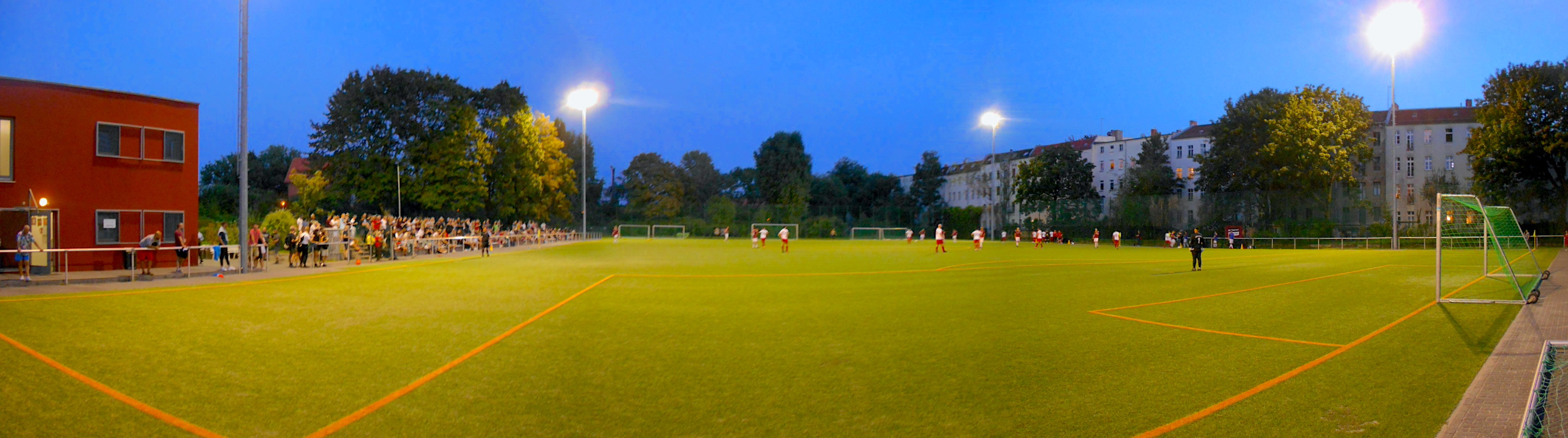 Sportplatz Hauffstraße: SV Traktor Boxhagen – Berliner SV Hürtürkel