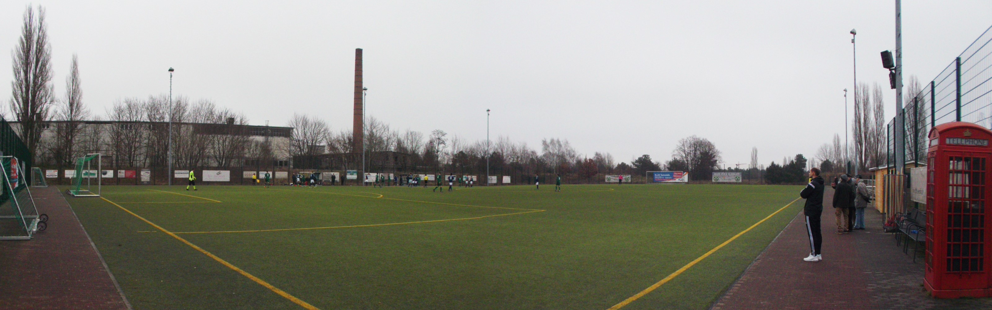 Sportplatz Segelfliegerdamm: SG Sportfreunde Johannisthal – SV Blau Weiß Berolina Mitte