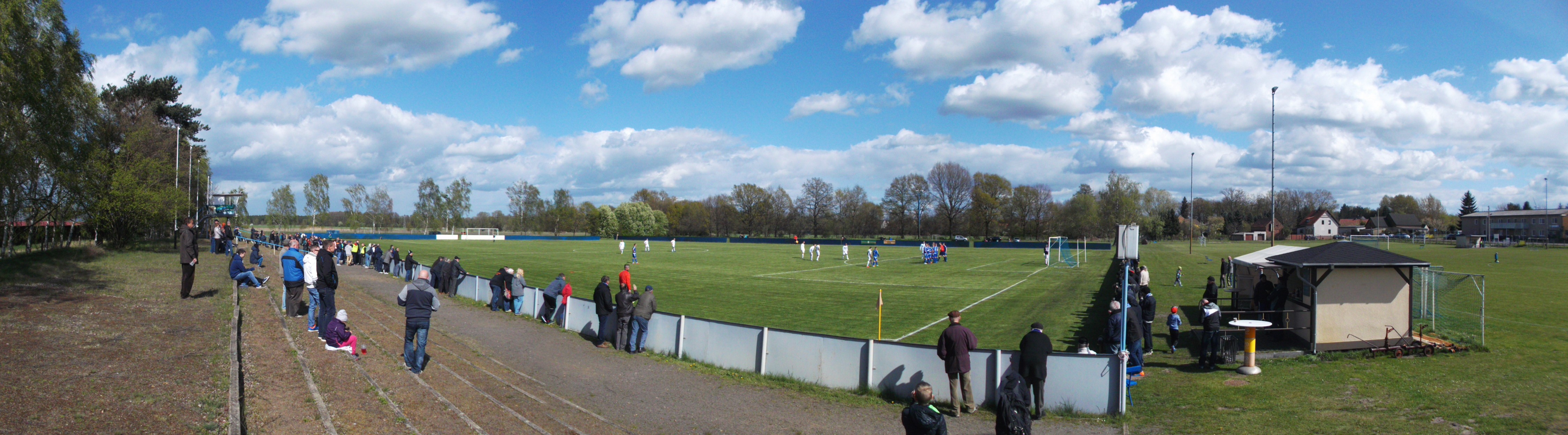 Sportplatz Stradower Weg: SpVgg Blau-Weiß Vetschau – SG Burg