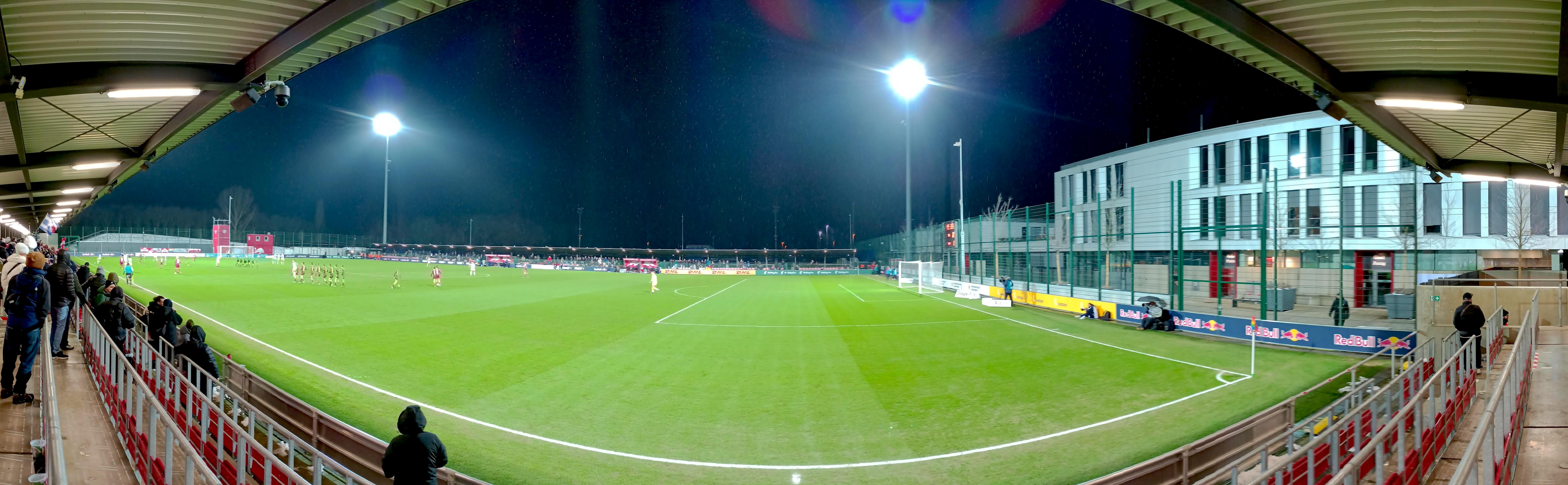 Stadion am Cottaweg: Rasenballsport Leipzig – 1. FFC Turbine Potsdam