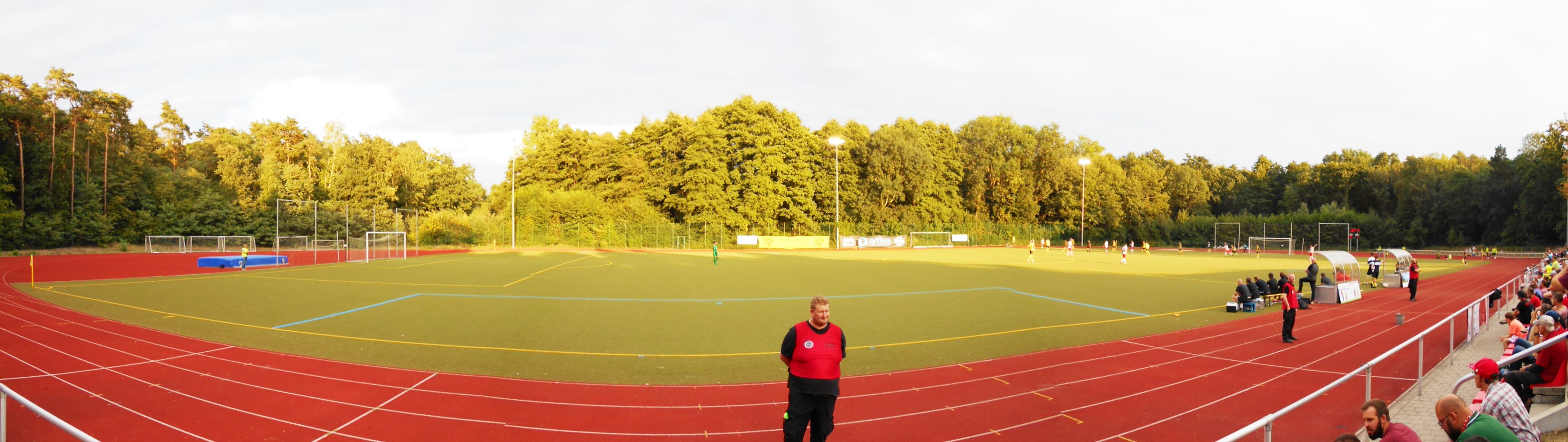 Stadion Bieselheide: BSC Fortuna Glienicke – FC Energie Cottbus