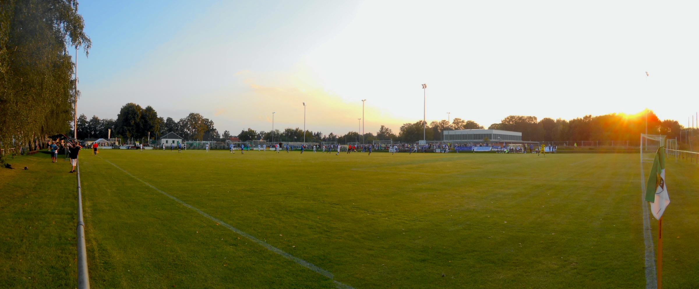 Stadion der Jugend: SG Einheit Zepernick – BSG Stahl Brandenburg