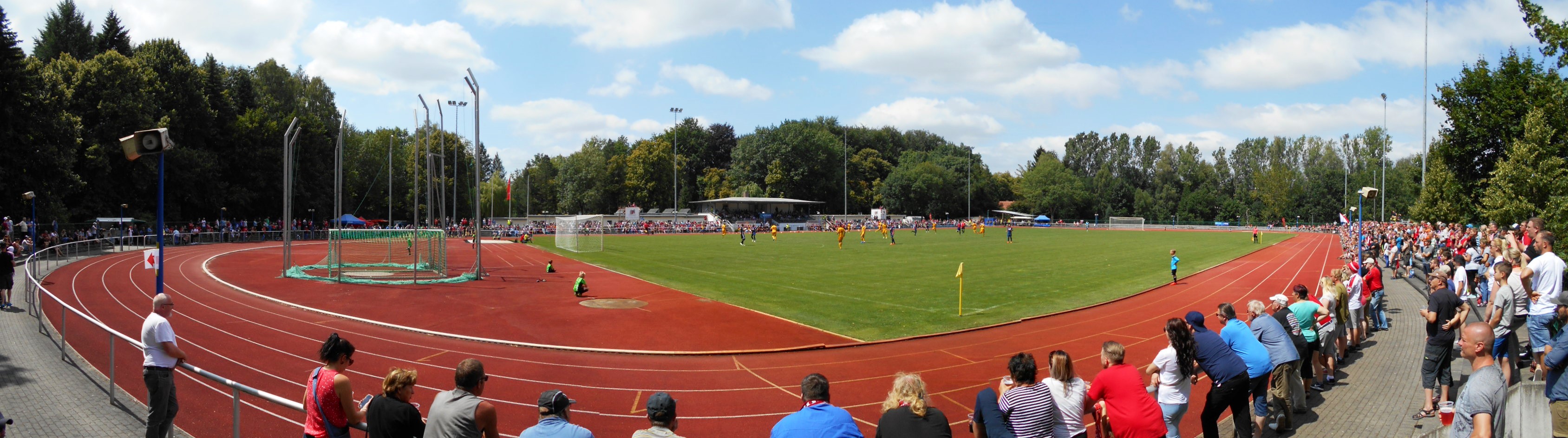Stadion des Friedens: FC Energie Cottbus – FK Dukla Praha