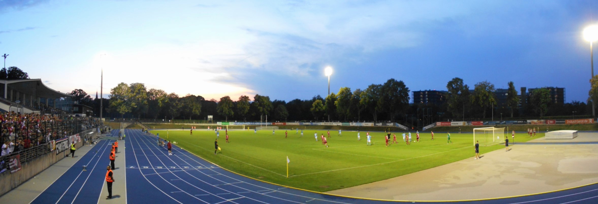 Stadion Lichterfelde: FC Viktoria 1889 Berlin Lichterfelde-Tempelhof – FC Energie Cottbus
