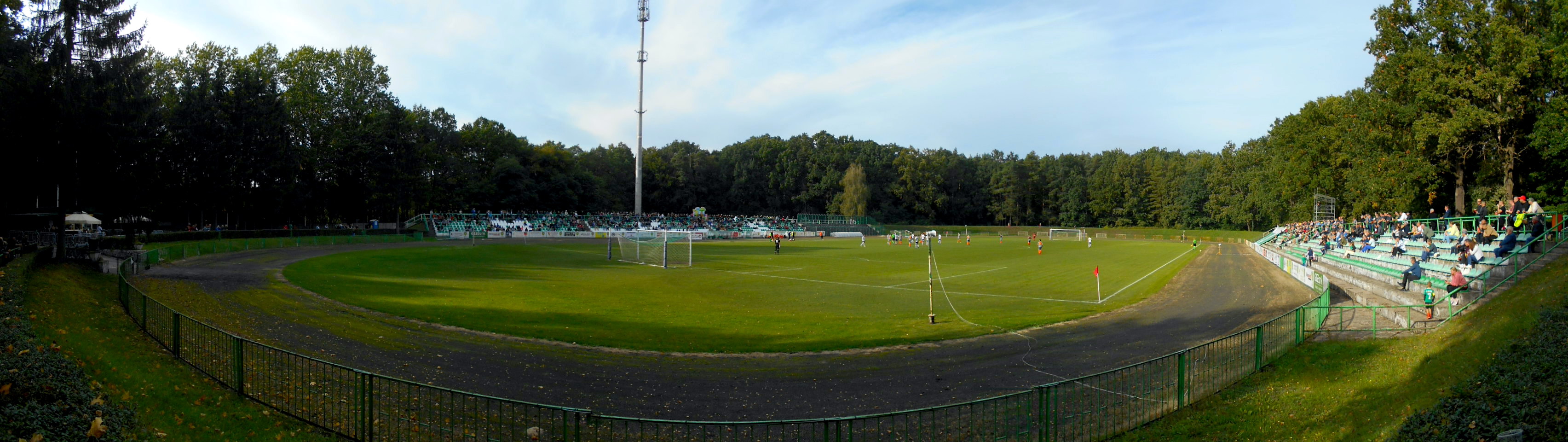 Stadion Sportowy im. Henryka Witkowskiego w Dębnie: MKS Dąb Dębno – OKS Hutnik Szczecin