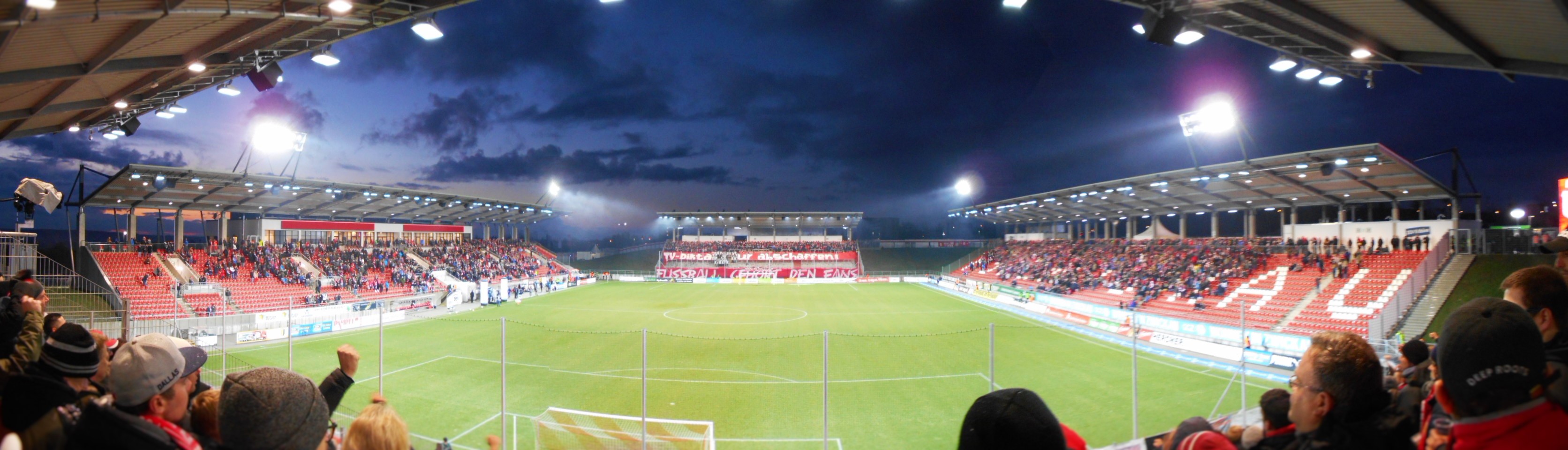 Stadion Zwickau: FSV Zwickau – FC Energie Cottbus