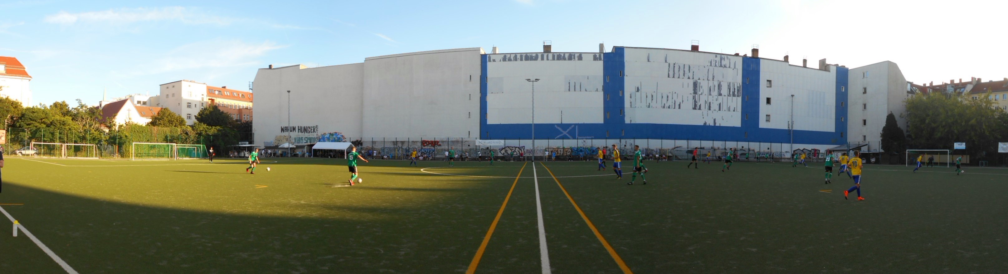 Tesch-Sportplatz: BSV Heinersdorf – SV Blau-Gelb Berlin