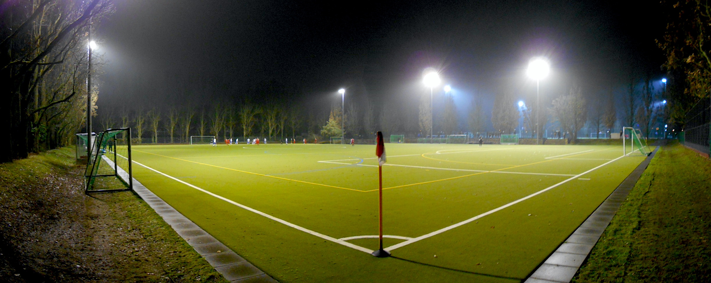 Volkspark Mariendorf: TSV Mariendorf 1897 – SG Blau-Weiß Friedrichshain